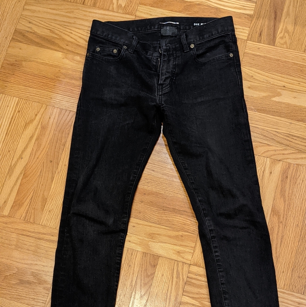 SLP Raw Hem black cropped D02